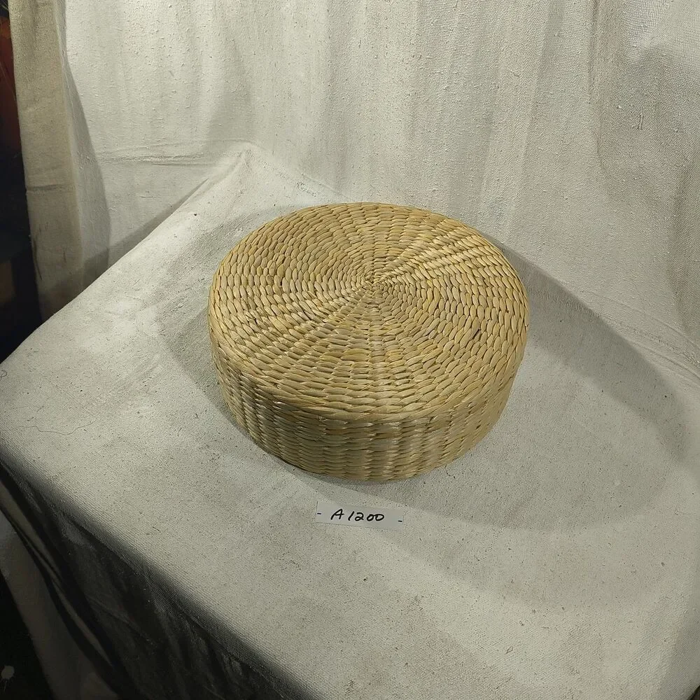 Japanese Straw Woven Seat Cushion